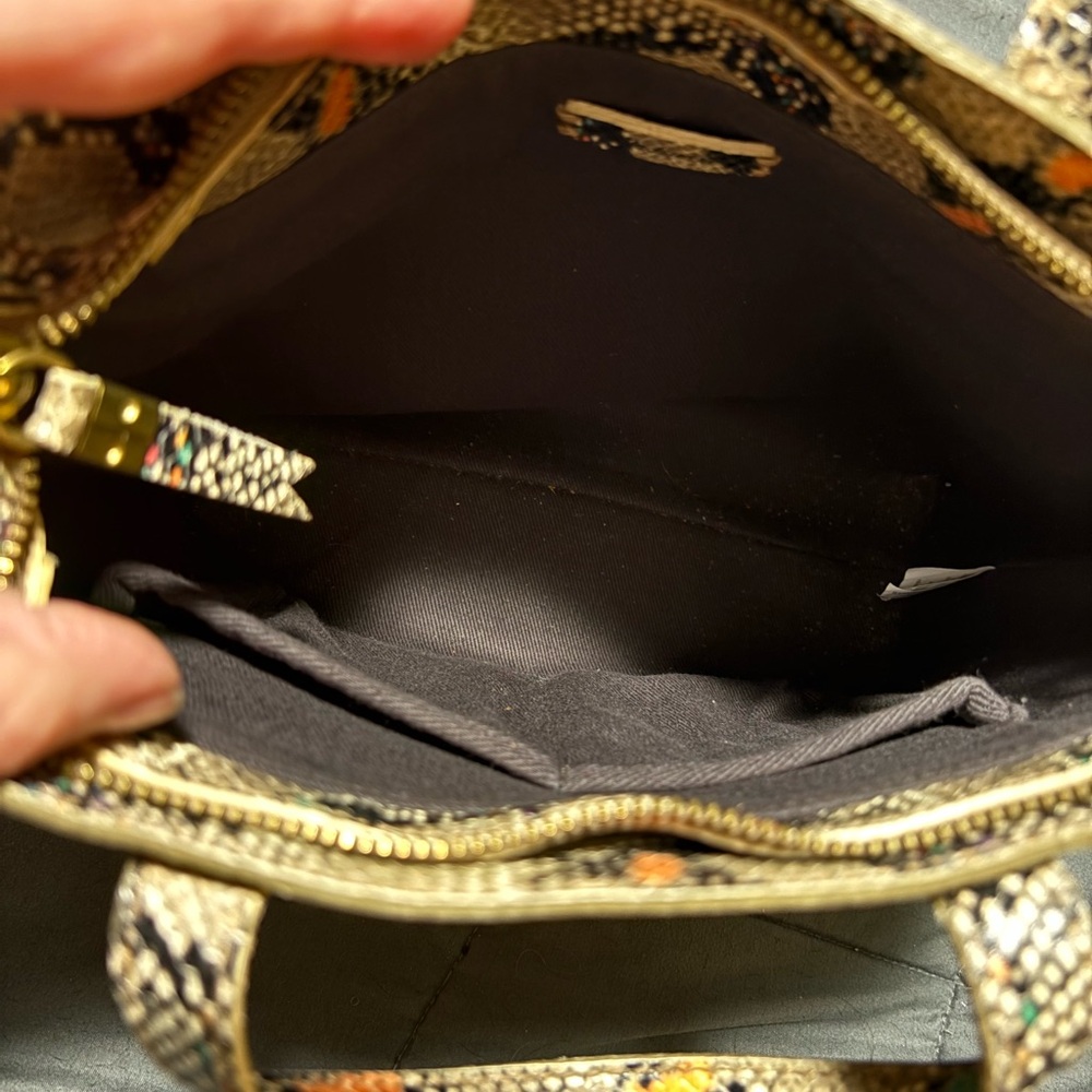 MADEWELL Zip-Top Small Leather Snake Embossed Crossbody Shoulder Tote - Picture 5 of 7